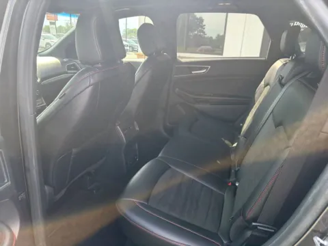 More photos of 2020 Ford Edge ST Line at Jerry Hunt Supercenter - Lexington, NC