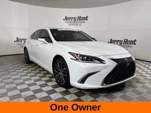 More photos of 2024 Lexus ES 350 at Jerry Hunt Supercenter - Lexington, NC