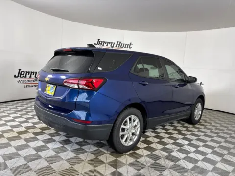 More photos of 2022 Chevrolet Equinox LS at Jerry Hunt Supercenter - Lexington, NC