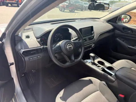 More photos of 2024 Nissan Altima 2.5 S at Jerry Hunt Supercenter - Lexington, NC