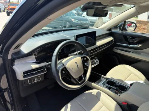 More photos of 2026 Lincoln Corsair Premiere at Jerry Hunt Supercenter - Lexington, NC