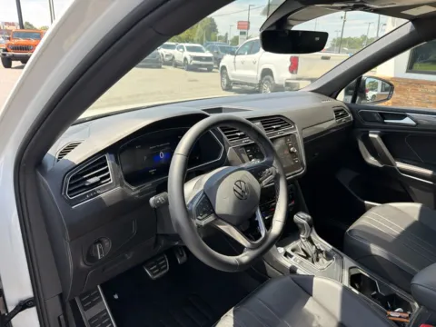 More photos of 2023 Volkswagen Tiguan 2.0T SE R-Line Black at Jerry Hunt Supercenter - Lexington, NC