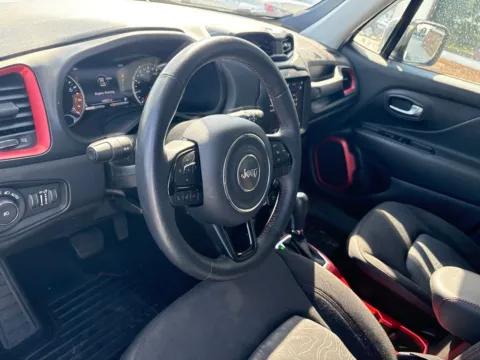 More photos of 2022 Jeep Renegade Trailhawk at Jerry Hunt Supercenter - Lexington, NC