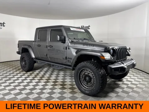 More photos of 2022 Jeep Gladiator Willys at Jerry Hunt Supercenter - Lexington, NC