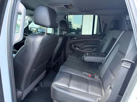More photos of 2020 GMC Yukon SLT at Jerry Hunt Supercenter - Lexington, NC