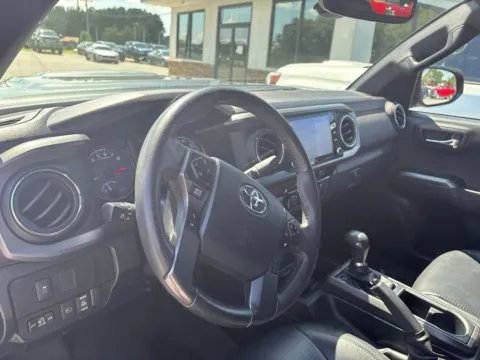 More photos of 2020 Toyota Tacoma TRD Sport at Jerry Hunt Supercenter - Lexington, NC