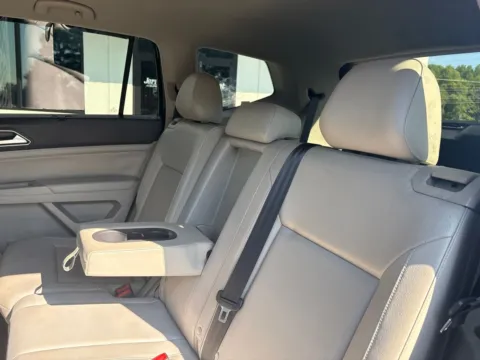 More photos of 2018 Volkswagen Atlas 3.6L V6 SE at Jerry Hunt Supercenter - Lexington, NC