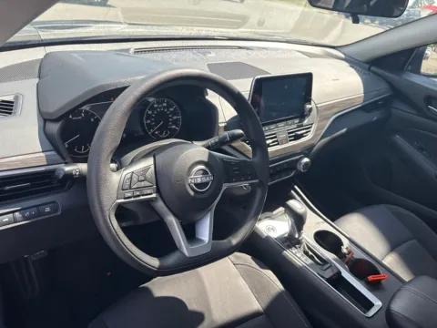 More photos of 2025 Nissan Altima 2.5 SV at Jerry Hunt Supercenter - Lexington, NC