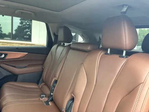 More photos of 2025 Acura MDX Technology Package at Jerry Hunt Supercenter - Lexington, NC