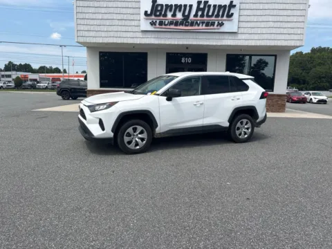 White 2022 Toyota RAV4 LE for sale in Lexington, NC