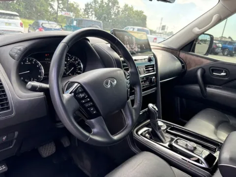 More photos of 2023 INFINITI QX80 Premium Select at Jerry Hunt Supercenter - Lexington, NC