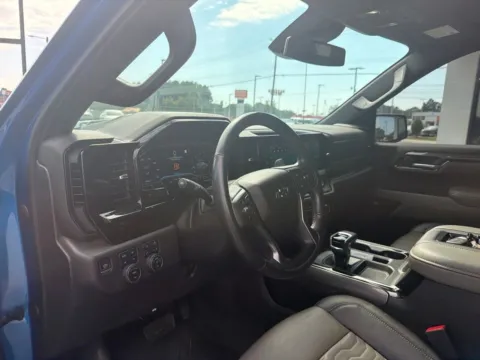 More photos of 2022 Chevrolet Silverado 1500 ZR2 at Jerry Hunt Supercenter - Lexington, NC