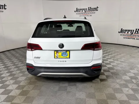 More photos of 2022 Volkswagen Taos 1.5T S at Jerry Hunt Supercenter - Lexington, NC