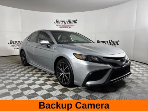 More photos of 2021 Toyota Camry SE at Jerry Hunt Supercenter - Lexington, NC