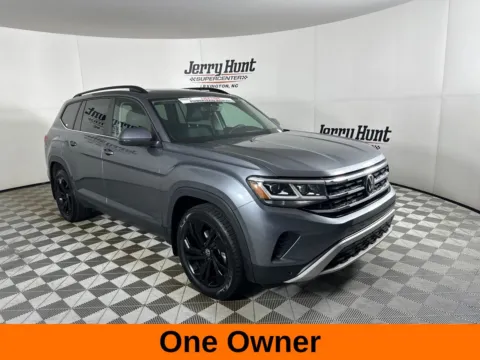 More photos of 2023 Volkswagen Atlas 3.6L V6 SE w/Technology at Jerry Hunt Supercenter - Lexington, NC