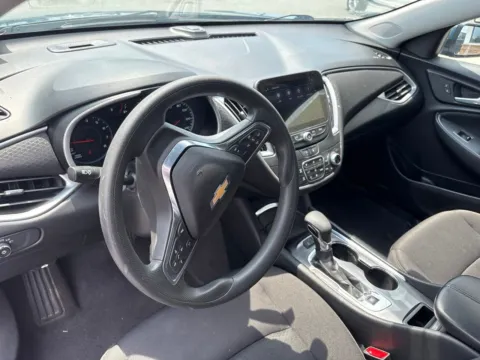 More photos of 2024 Chevrolet Malibu LT at Jerry Hunt Supercenter - Lexington, NC