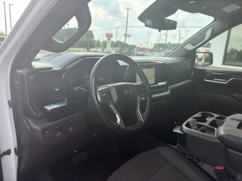 More photos of 2025 Chevrolet Silverado 1500 LT Trail Boss at Jerry Hunt Supercenter - Lexington, NC
