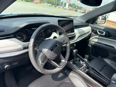 More photos of 2025 Jeep Compass Limited at Jerry Hunt Supercenter - Lexington, NC
