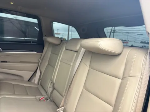 More photos of 2020 Jeep Grand Cherokee Limited at Jerry Hunt Supercenter - Lexington, NC
