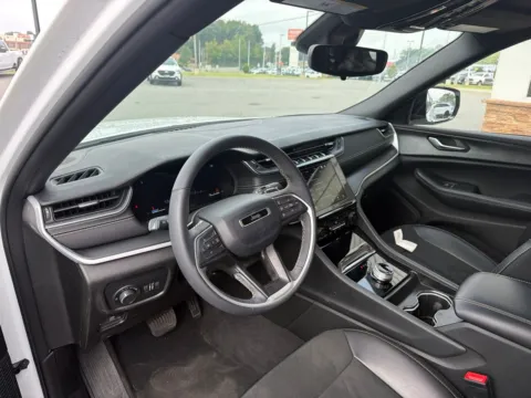 More photos of 2024 Jeep Grand Cherokee L Altitude X at Jerry Hunt Supercenter - Lexington, NC