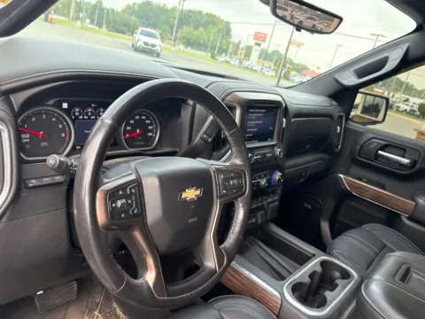 More photos of 2019 Chevrolet Silverado 1500 High Country at Jerry Hunt Supercenter - Lexington, NC