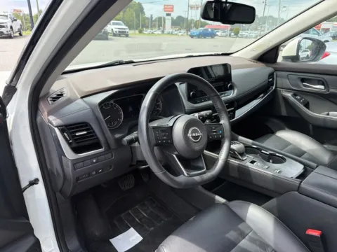 More photos of 2023 Nissan Rogue SL at Jerry Hunt Supercenter - Lexington, NC