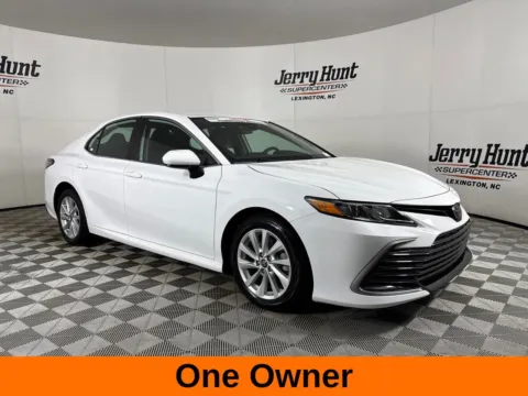 More photos of 2022 Toyota Camry LE at Jerry Hunt Supercenter - Lexington, NC