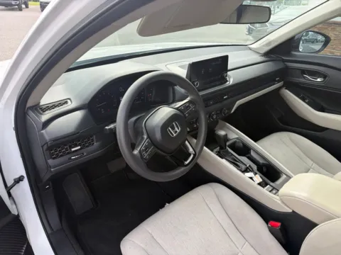 More photos of 2025 Honda Accord SE at Jerry Hunt Supercenter - Lexington, NC