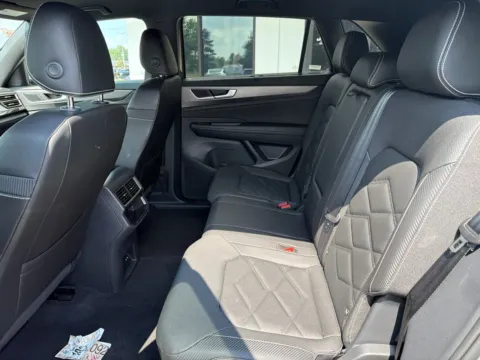 More photos of 2025 Volkswagen Atlas Cross Sport 2.0T SE w/Technology at Jerry Hunt Supercenter - Lexington, NC