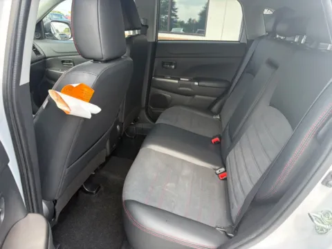 More photos of 2024 Mitsubishi Outlander Sport 2.0 SE at Jerry Hunt Supercenter - Lexington, NC