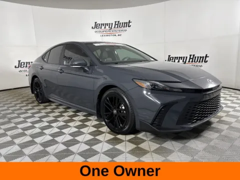 More photos of 2025 Toyota Camry SE at Jerry Hunt Supercenter - Lexington, NC