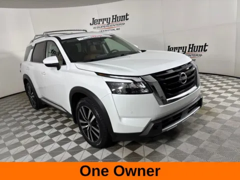 More photos of 2025 Nissan Pathfinder Platinum at Jerry Hunt Supercenter - Lexington, NC