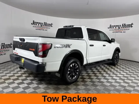 More photos of 2020 Nissan Titan PRO-4X at Jerry Hunt Supercenter - Lexington, NC