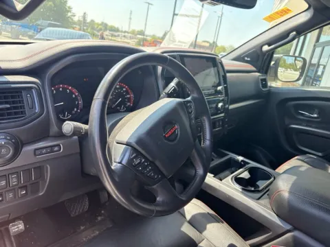 More photos of 2020 Nissan Titan PRO-4X at Jerry Hunt Supercenter - Lexington, NC