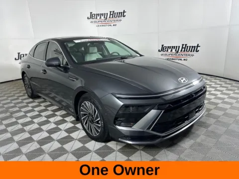 More photos of 2025 Hyundai Sonata Hybrid Limited at Jerry Hunt Supercenter - Lexington, NC