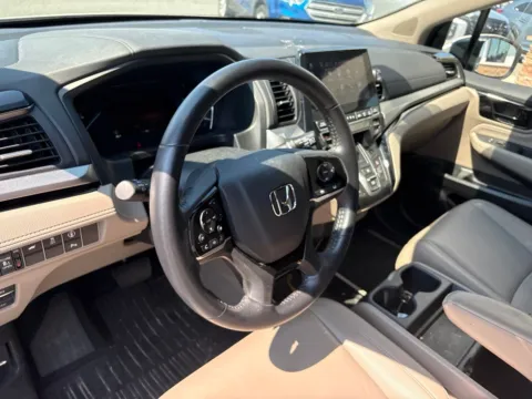 More photos of 2023 Honda Odyssey Touring at Jerry Hunt Supercenter - Lexington, NC