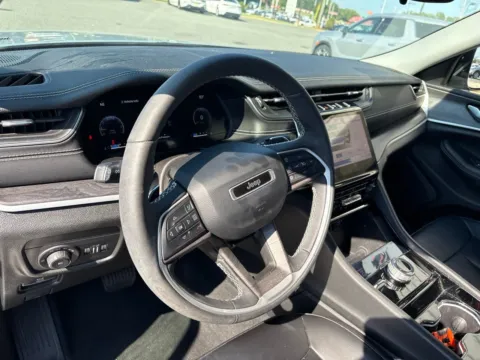 More photos of 2023 Jeep Grand Cherokee L Limited at Jerry Hunt Supercenter - Lexington, NC