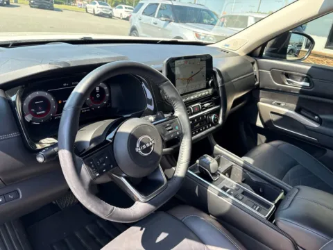 More photos of 2024 Nissan Pathfinder Platinum at Jerry Hunt Supercenter - Lexington, NC