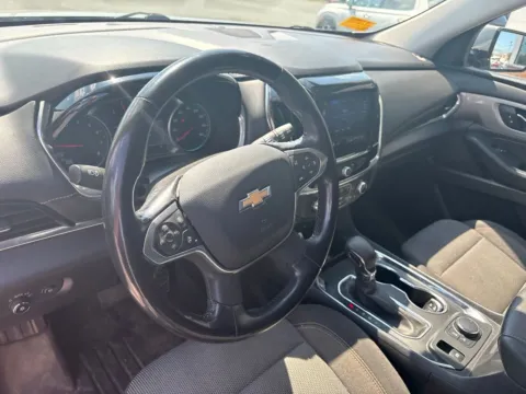 More photos of 2021 Chevrolet Traverse LT at Jerry Hunt Supercenter - Lexington, NC
