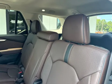 More photos of 2025 Honda Pilot Elite at Jerry Hunt Supercenter - Lexington, NC