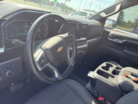 More photos of 2023 Chevrolet Silverado 1500 LT at Jerry Hunt Supercenter - Lexington, NC