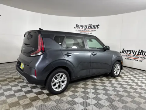 More photos of 2024 Kia Soul LX at Jerry Hunt Supercenter - Lexington, NC