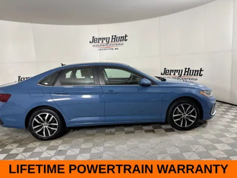 More photos of 2025 Volkswagen Jetta 1.5T SE at Jerry Hunt Supercenter - Lexington, NC