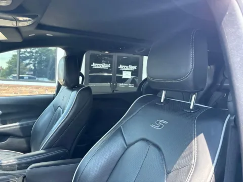 Another view of 2025 Chrysler Pacifica Limited for sale in Lexington, NC at Jerry Hunt Supercenter - Lexington