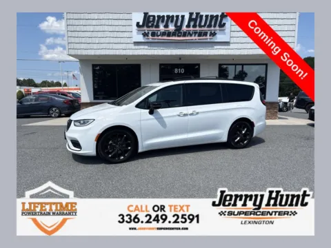 White 2025 Chrysler Pacifica Limited for sale in Lexington, NC