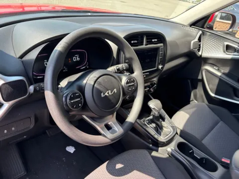 More photos of 2024 Kia Soul LX at Jerry Hunt Supercenter - Lexington, NC