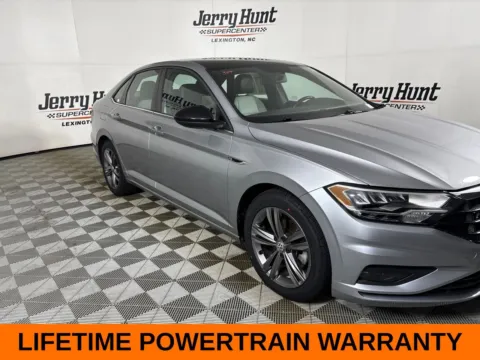 More photos of 2021 Volkswagen Jetta R-Line at Jerry Hunt Supercenter - Lexington, NC