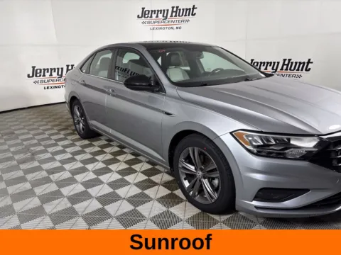 More photos of 2021 Volkswagen Jetta R-Line at Jerry Hunt Supercenter - Lexington, NC