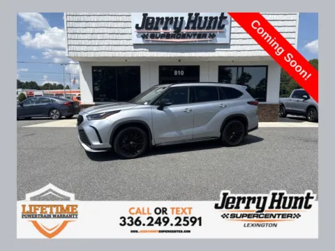 Silver 2023 Toyota Highlander XSE for sale in Lexington, NC