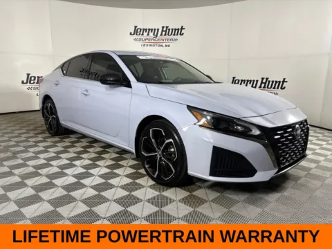 More photos of 2024 Nissan Altima 2.5 SR at Jerry Hunt Supercenter - Lexington, NC